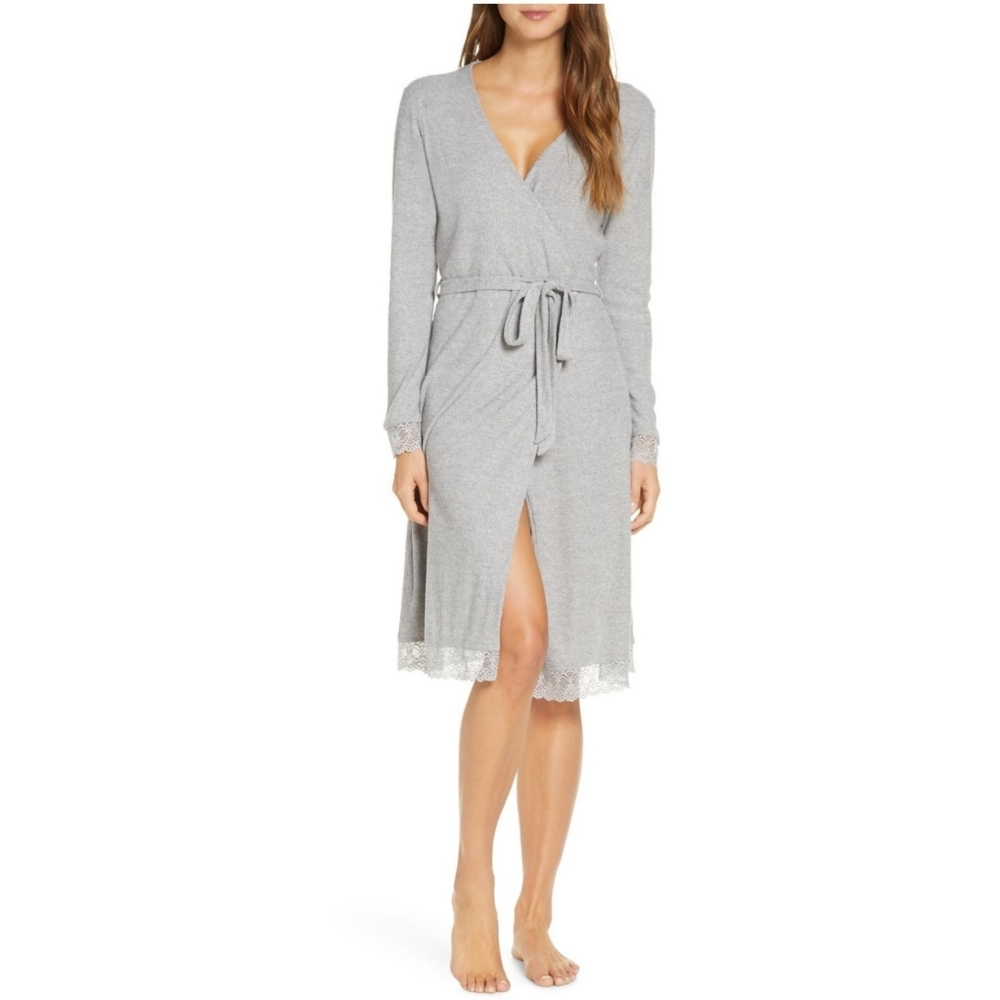 Rachel Parcell Ribbed lace Trim Robe